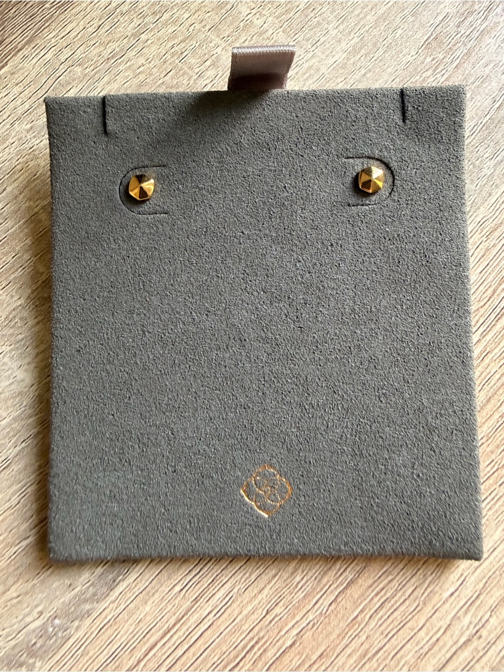 NWT Kendra Scott Davis Mini Stud Earrings in Gold Vermeil